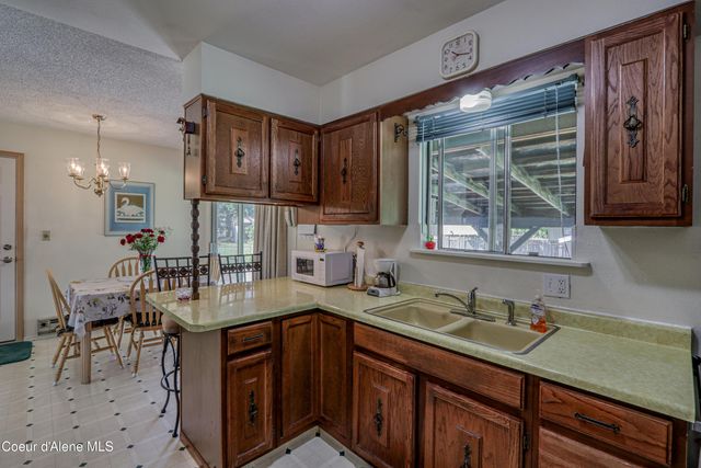 346 Gregory St, Priest River, ID 83856