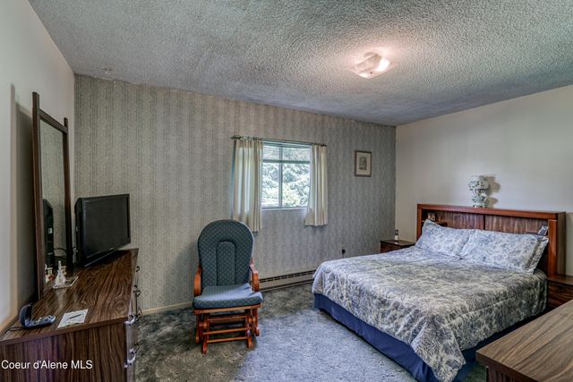 346 Gregory St, Priest River, ID 83856
