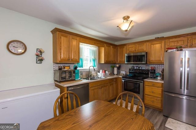 738 Hood Street, Cleveland, GA 30528