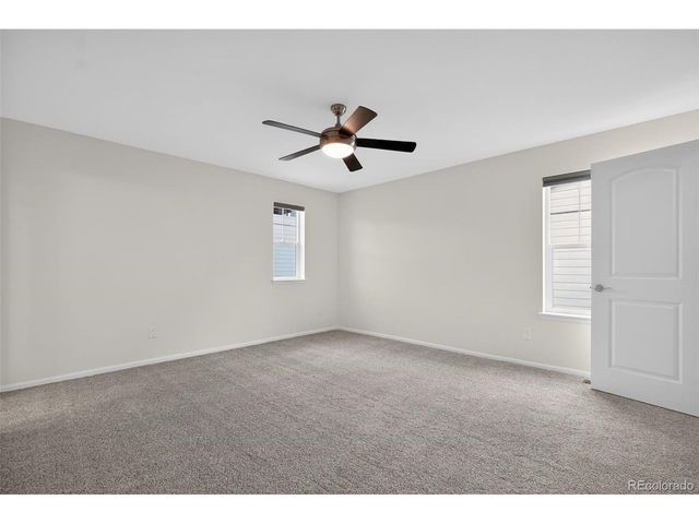 6050 N Netherland Ct, Aurora, CO 80019