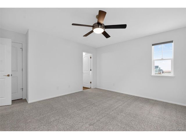 6050 N Netherland Ct, Aurora, CO 80019