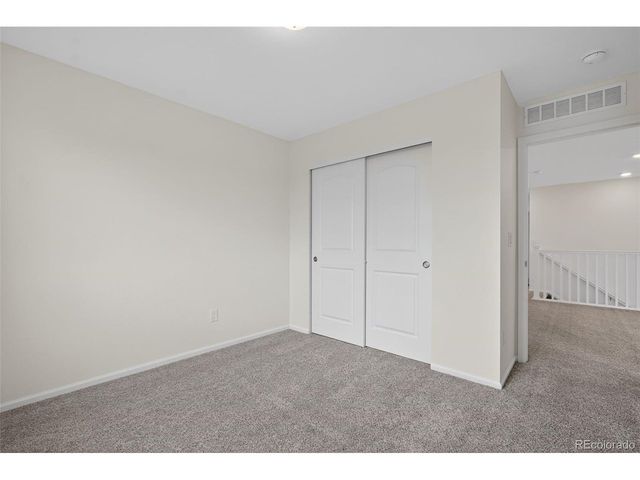 6050 N Netherland Ct, Aurora, CO 80019