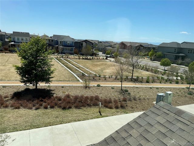 6050 N Netherland Ct, Aurora, CO 80019
