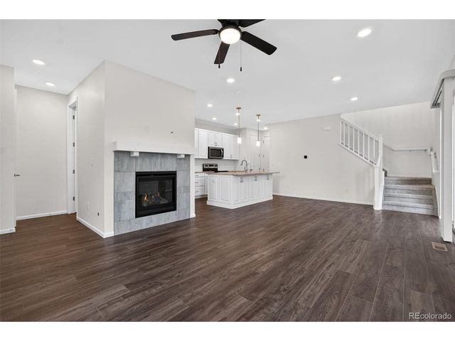 6050 N Netherland Ct, Aurora, CO 80019