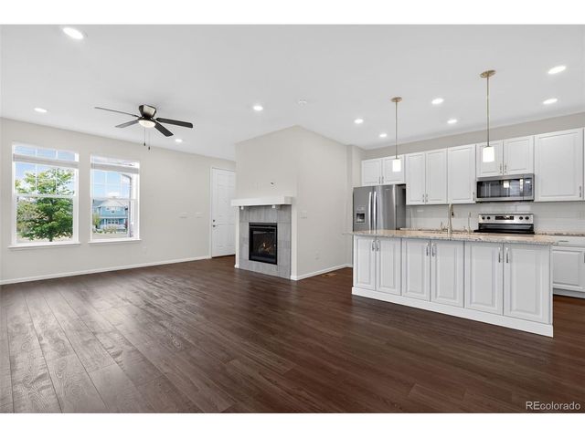 6050 N Netherland Ct, Aurora, CO 80019