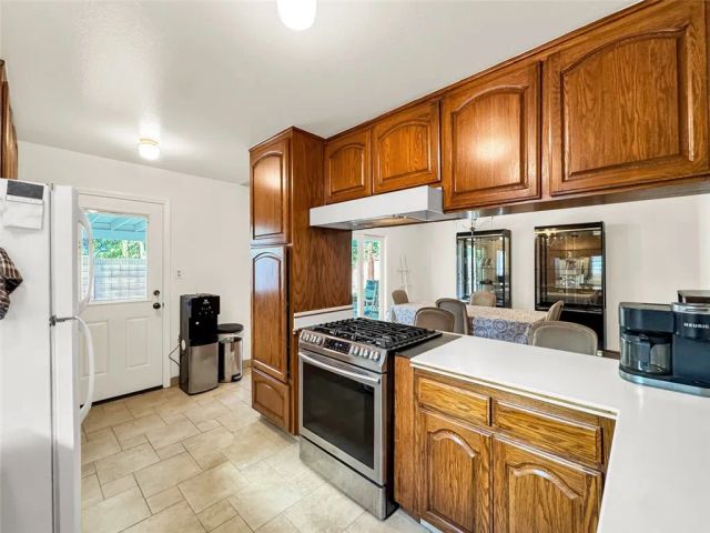 10415 Valley View Avenue, Whittier, CA 90604