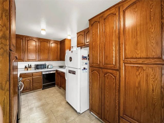 10415 Valley View Avenue, Whittier, CA 90604