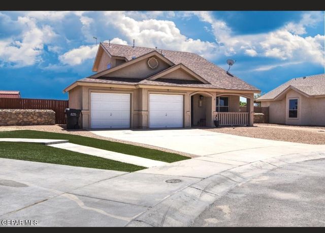 816 Desert Moon Drive, Horizon City, TX 79928