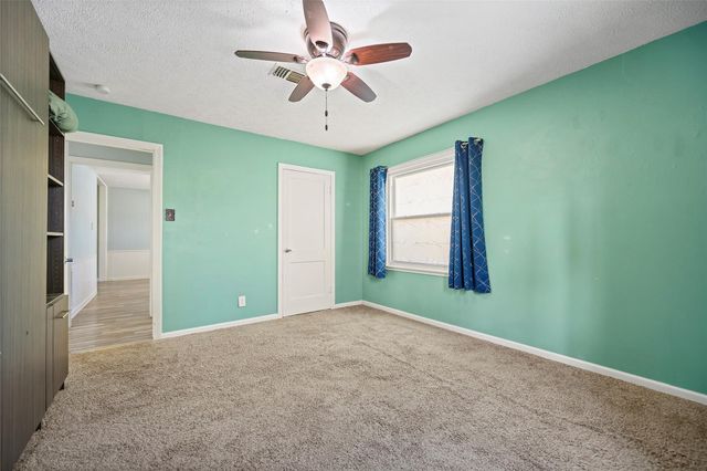 113 Tarpon Avenue, Galveston, TX 77550