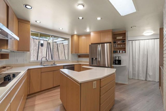19544 Sky Oaks Way, Los Gatos, CA 95030