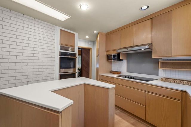 19544 Sky Oaks Way, Los Gatos, CA 95030