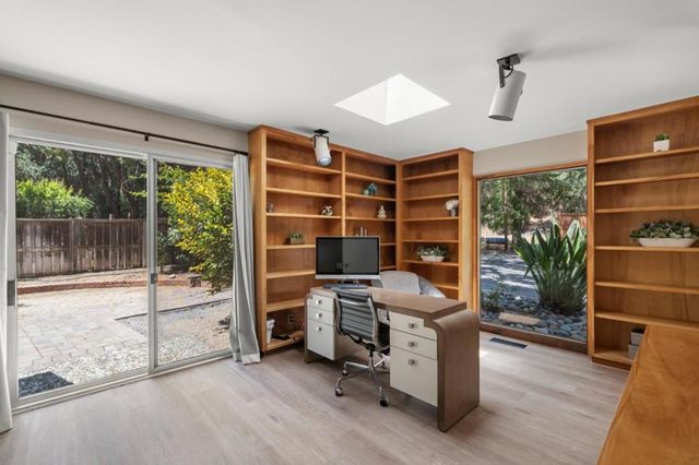 19544 Sky Oaks Way, Los Gatos, CA 95030