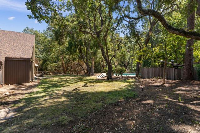 19544 Sky Oaks Way, Los Gatos, CA 95030
