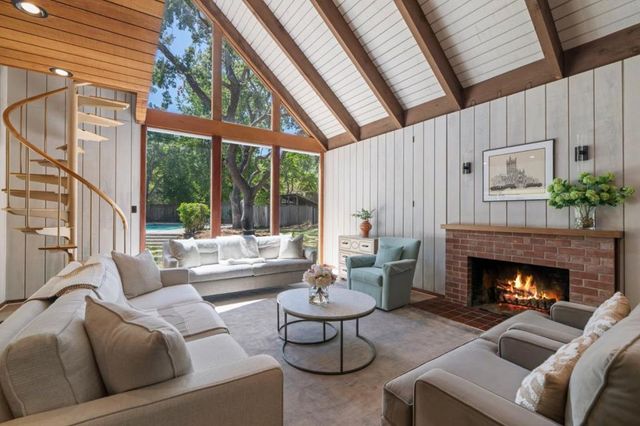 19544 Sky Oaks Way, Los Gatos, CA 95030