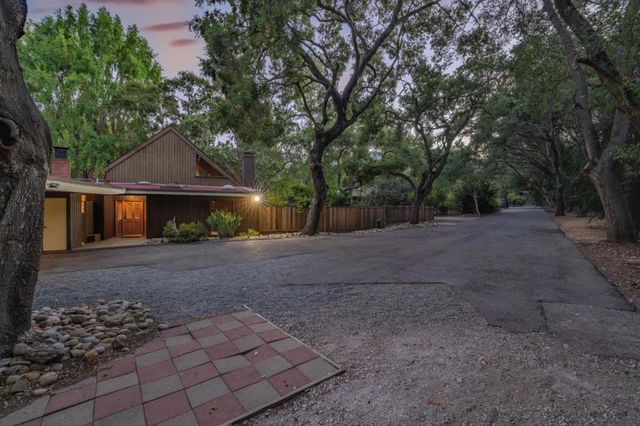 19544 Sky Oaks Way, Los Gatos, CA 95030