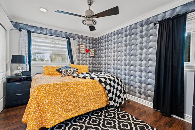 625 MORTON Street, Hoffman Estates, IL 60169