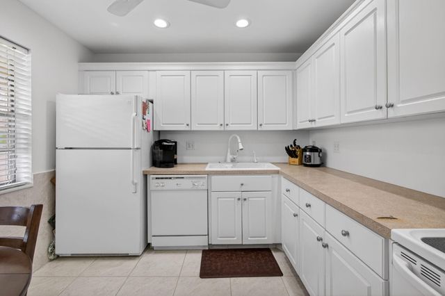 127 Lake Gloria Drive, West Palm Beach, FL 33411