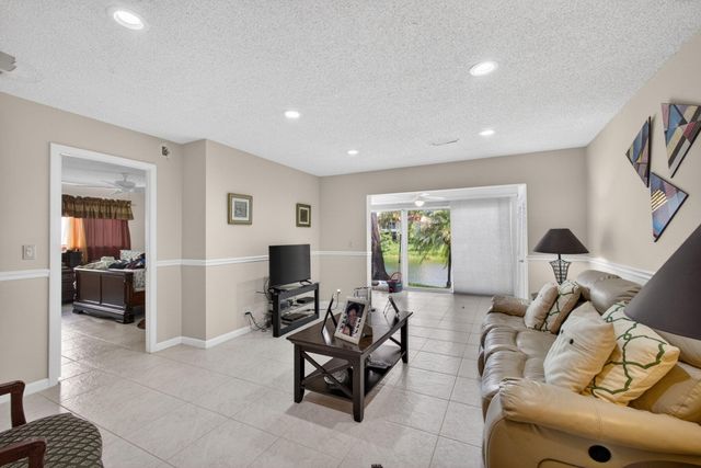 127 Lake Gloria Drive, West Palm Beach, FL 33411