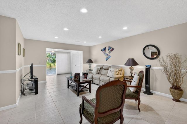 127 Lake Gloria Drive, West Palm Beach, FL 33411