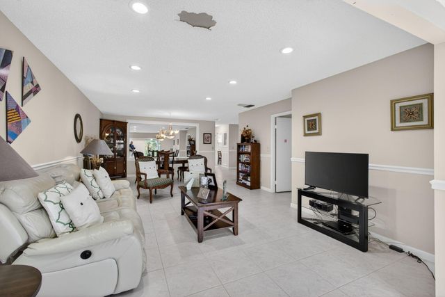 127 Lake Gloria Drive, West Palm Beach, FL 33411
