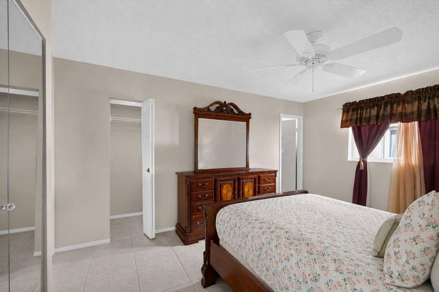 127 Lake Gloria Drive, West Palm Beach, FL 33411