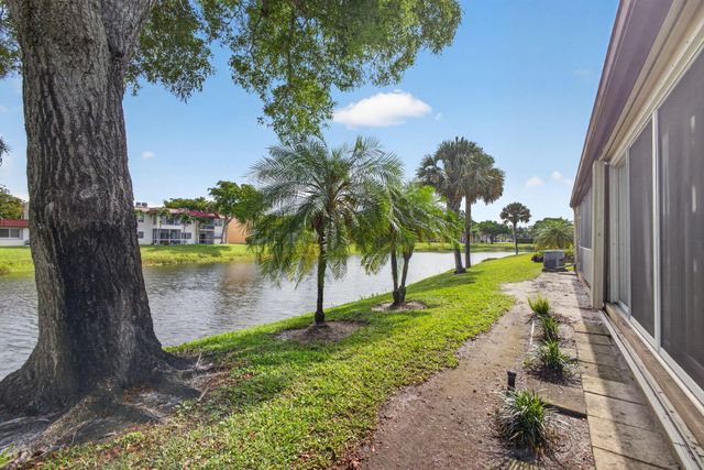 127 Lake Gloria Drive, West Palm Beach, FL 33411