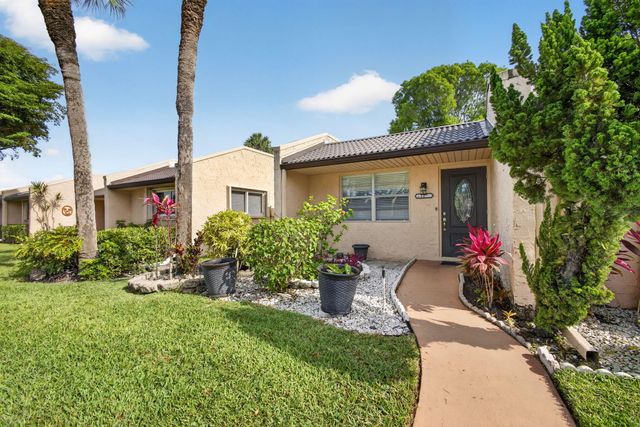 127 Lake Gloria Drive, West Palm Beach, FL 33411