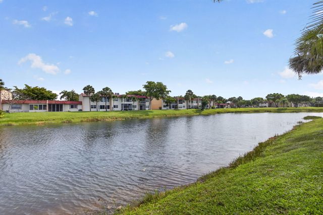 127 Lake Gloria Drive, West Palm Beach, FL 33411
