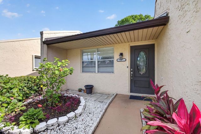 127 Lake Gloria Drive, West Palm Beach, FL 33411