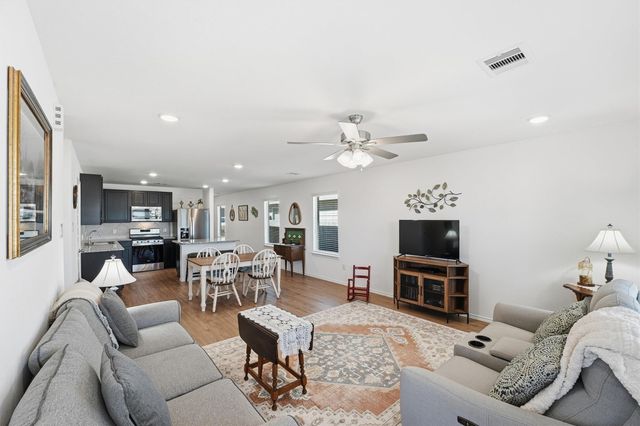 4535 Pinehurst Trace Drive, Pinehurst, TX 77362