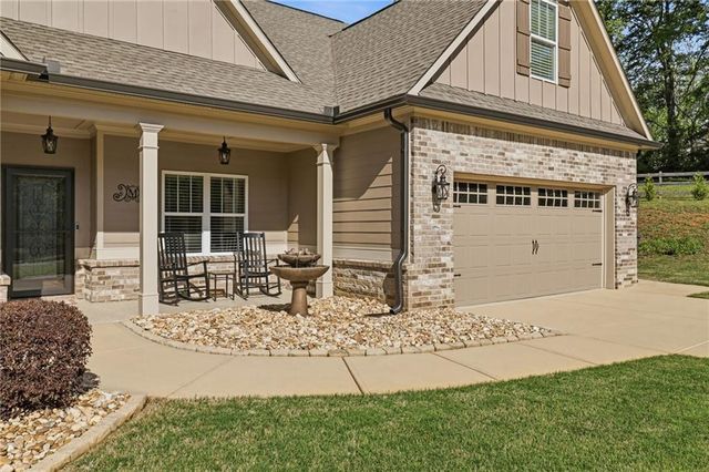 72 Meadowfinch Drive, Dallas, GA 30132
