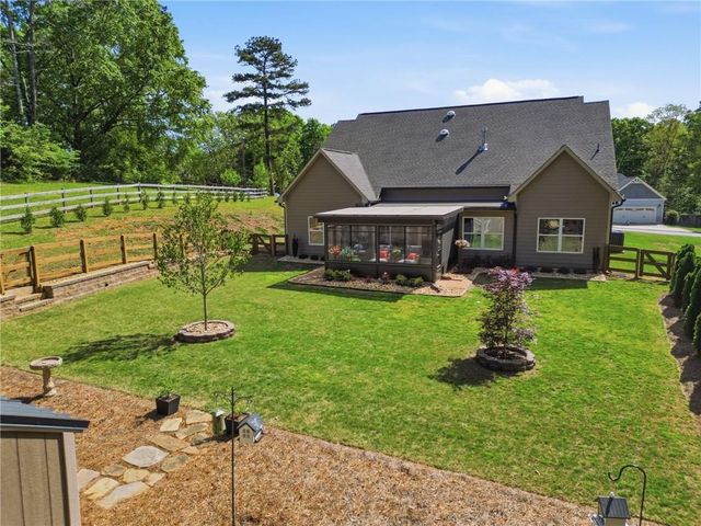 72 Meadowfinch Drive, Dallas, GA 30132