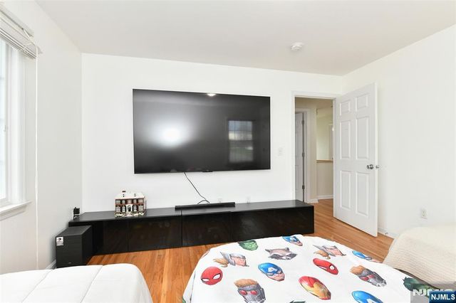 1 Lincoln Place, Moonachie, NJ 07074