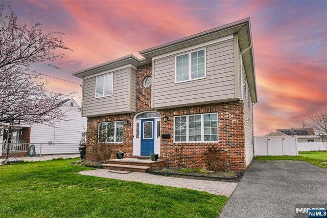 1 Lincoln Place, Moonachie, NJ 07074