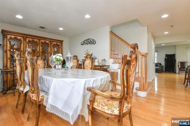 1 Lincoln Place, Moonachie, NJ 07074