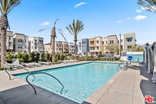 713 Daniel Freeman Circle, Inglewood, CA 90301