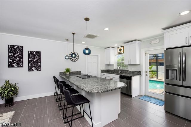 240 Fairweather LN, Fort Myers Beach, FL 33931
