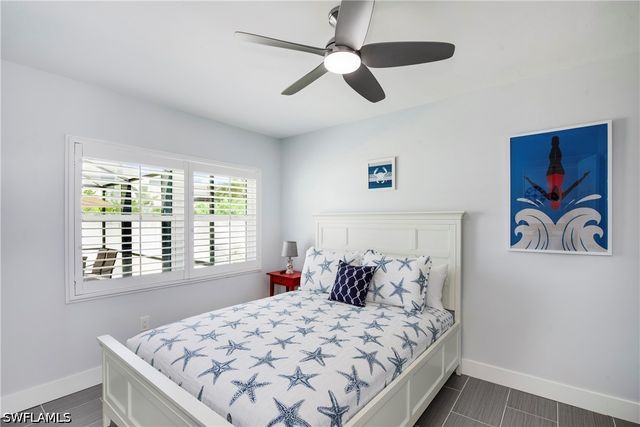 240 Fairweather LN, Fort Myers Beach, FL 33931