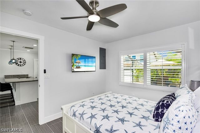 240 Fairweather LN, Fort Myers Beach, FL 33931