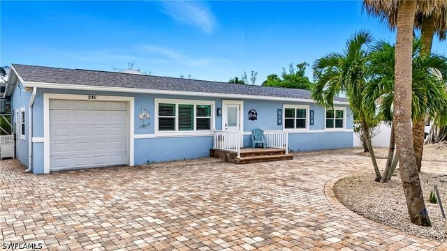 240 Fairweather LN, Fort Myers Beach, FL 33931