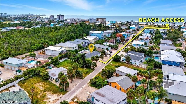 240 Fairweather LN, Fort Myers Beach, FL 33931