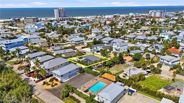 240 Fairweather LN, Fort Myers Beach, FL 33931