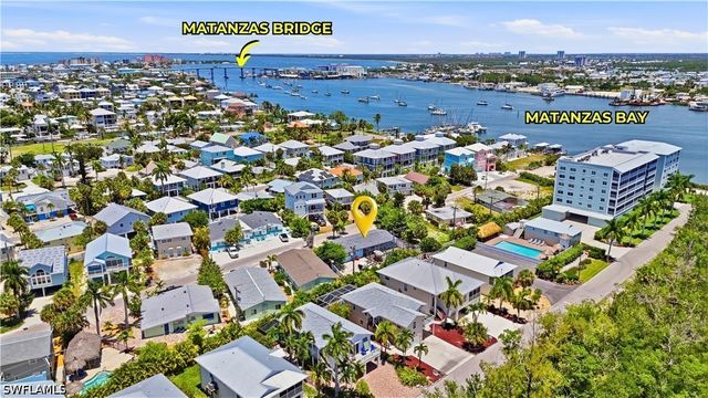 240 Fairweather LN, Fort Myers Beach, FL 33931