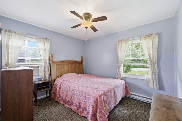 201 Batchelor St, Granby, MA 01033