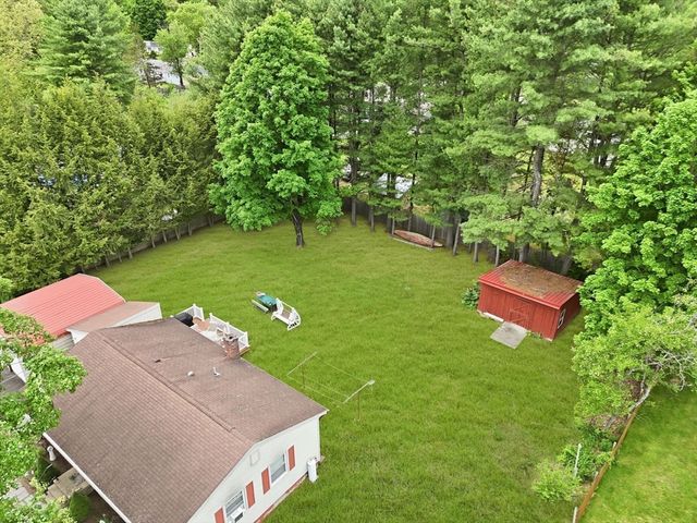 201 Batchelor St, Granby, MA 01033