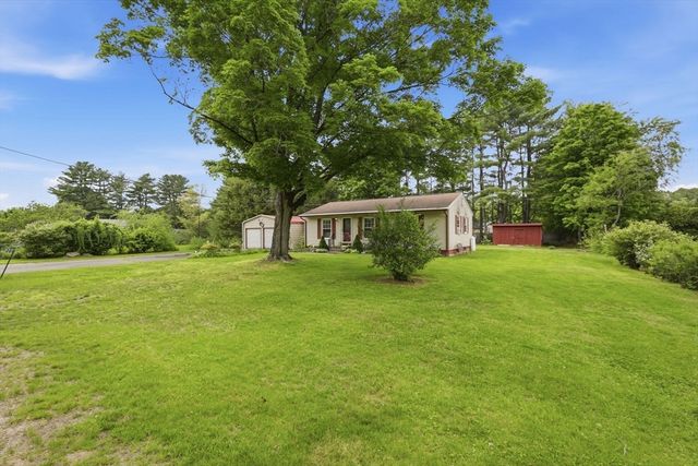201 Batchelor St, Granby, MA 01033