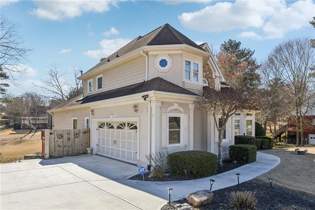 4208 Edgeworth Drive, Flowery Branch, GA 30542