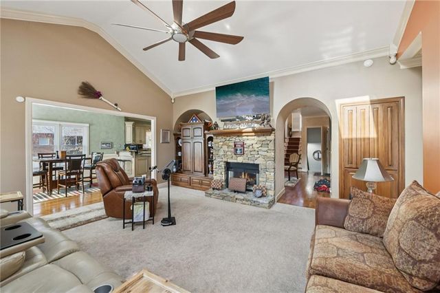 4208 Edgeworth Drive, Flowery Branch, GA 30542