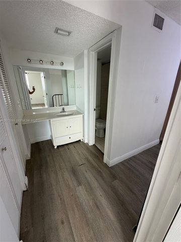 8335 SW 152nd Avenue B412, Miami, FL 33193
