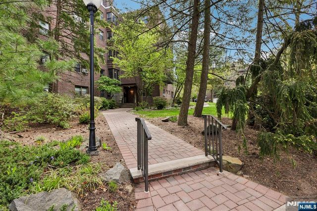 3060 Edwin 3D, Fort Lee, NJ 07024